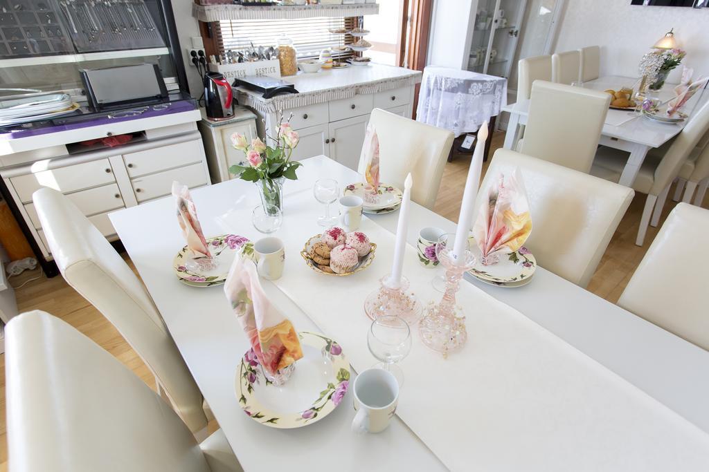 Gaellivare Bed & Breakfast Ngoại thất bức ảnh